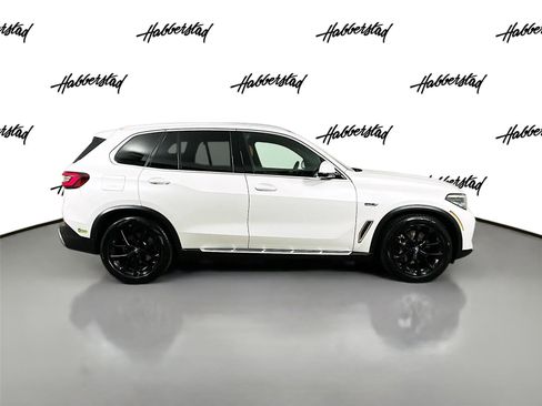 Certified 2022 BMW X5 xDrive45e image 4