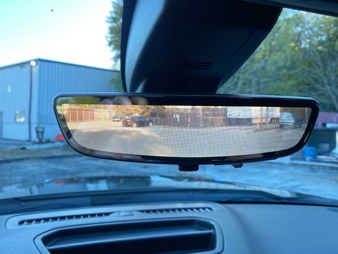 Used 2020 Chevrolet Silverado 1500 High Country w/ Technology Package image 32