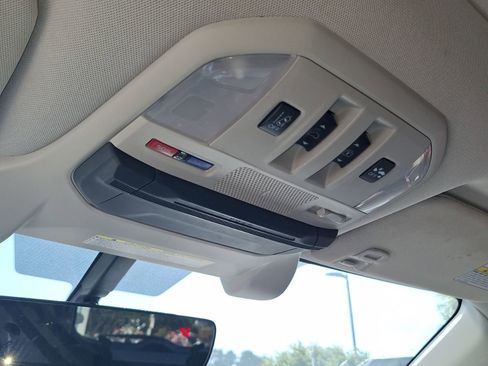 Used 2019 Subaru Ascent Premium image 13