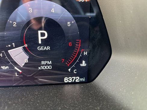 Used 2024 GMC Canyon AT4X image 12