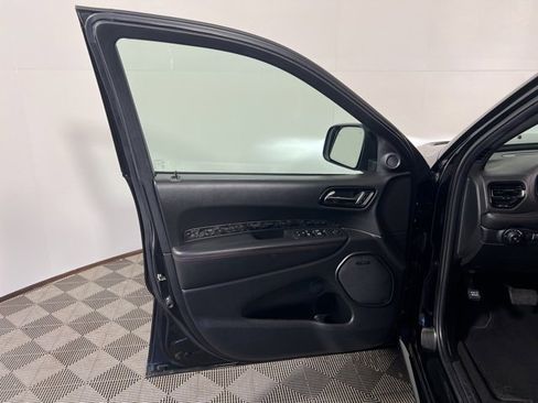 Certified 2023 Dodge Durango R/T image 9