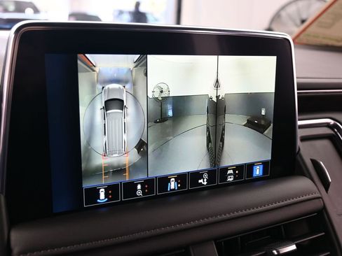 Used 2023 Chevrolet Tahoe Z71 w/ Luxury Package image 27