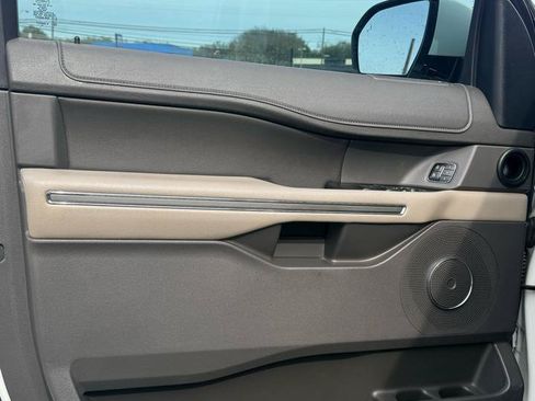 Used 2020 Ford Expedition XLT w/ Equipment Group 202A RWD image 9