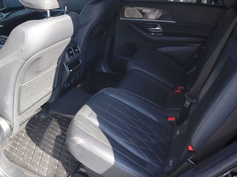 Certified 2025 Mercedes-Benz GLS 63 AMG 4MATIC image 11