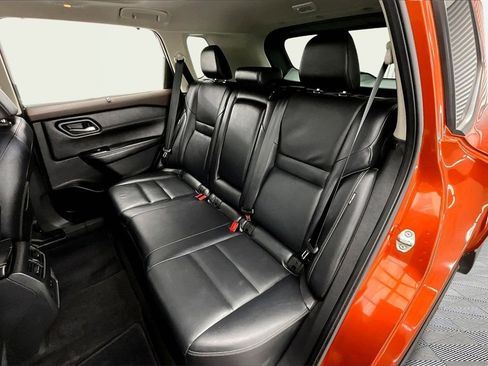 Used 2022 Nissan Rogue SL w/ SL Premium Package image 26