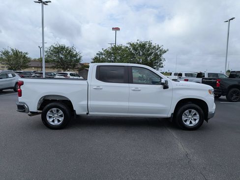 Used 2025 Chevrolet Silverado 1500 LT RWD image 2