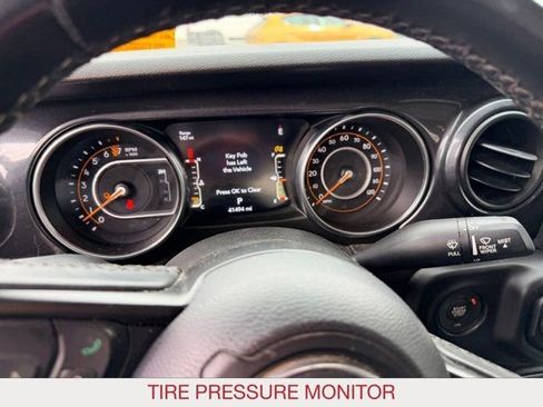 Used 2022 Jeep Gladiator Sport AWD/4WD image 14