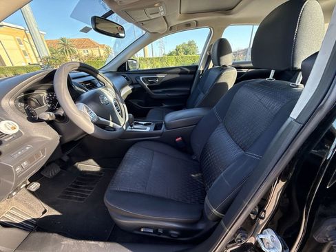 Used 2017 Nissan Altima 2.5 SV w/ Convenience Package FWD image 30