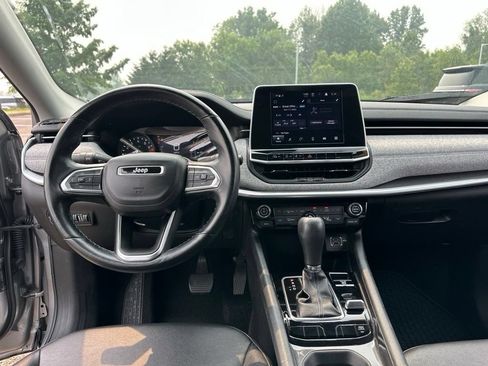 Used 2022 Jeep Compass Latitude w/ Convenience Group AWD/4WD image 38