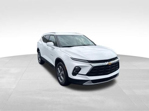 Certified 2024 Chevrolet Blazer LT w/ LPO, Floor Liner Package image 8