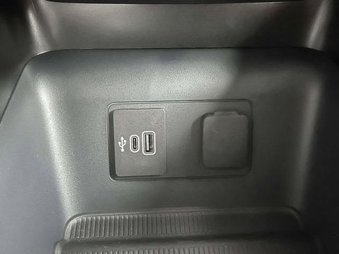 New 2026 Ford Explorer Active RWD image 12