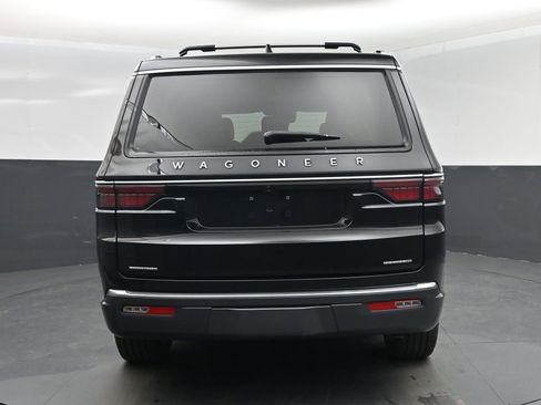 Used 2022 Jeep Wagoneer Series II w/ Premium Group I AWD/4WD image 27