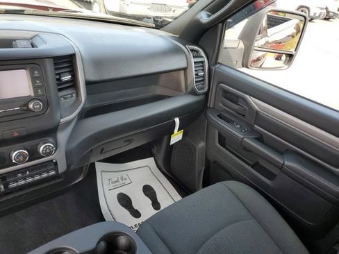 Used 2024 RAM 3500 Tradesman w/ Snow Chief Group AWD/4WD image 15