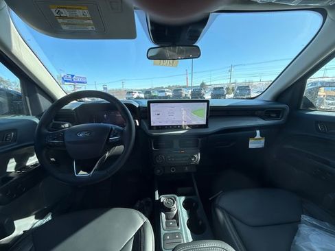 New 2026 Ford Maverick Lariat w/ Black Appearance Package image 16