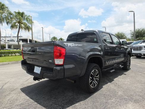 Used 2023 Toyota Tacoma TRD Sport RWD image 6