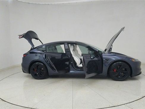 Used 2025 Tesla Model 3 Performance image 74