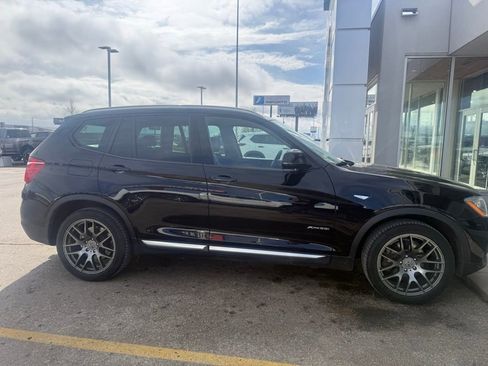 Used 2017 BMW X3 xDrive28i image 3