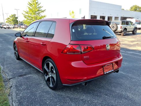 Used 2017 Volkswagen GTI SE FWD image 8