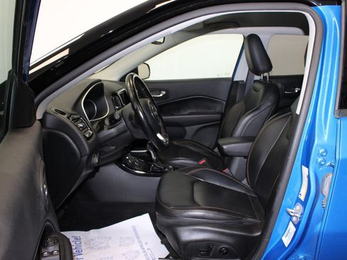 Used 2020 Jeep Compass Limited AWD/4WD image 3