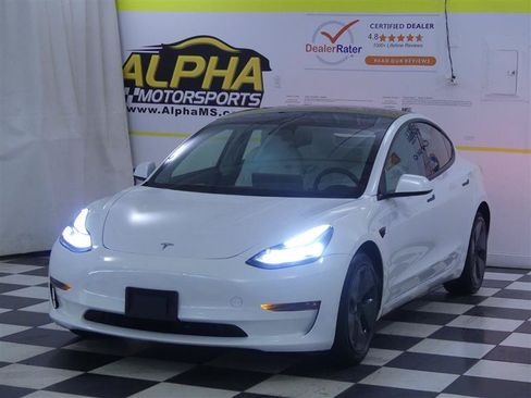 Used 2023 Tesla Model 3 Standard Range RWD image 3