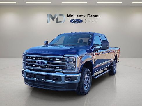 New 2026 Ford F250 Lariat w/ FX4 Off-Road Package image 2