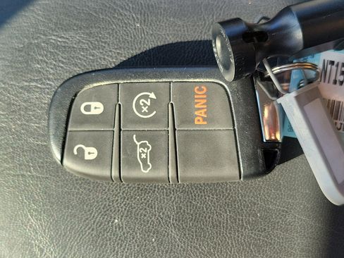 Used 2022 Jeep Compass Trailhawk w/ Trailhawk Elite Group image 32