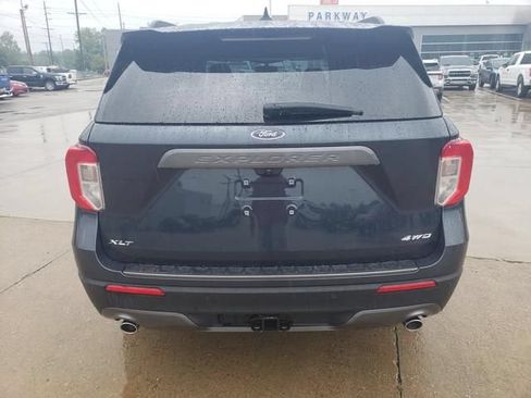 Used 2023 Ford Explorer XLT w/ Equipment Group 202A AWD/4WD image 5