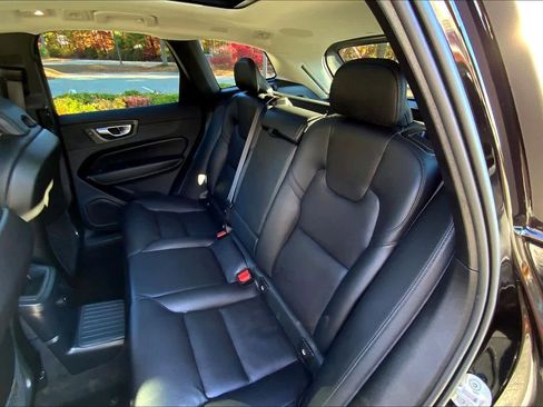 Used 2023 Volvo XC60 T8 Plus w/ Climate Package image 20