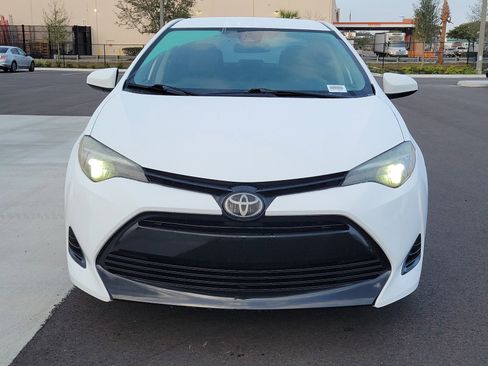 Used 2019 Toyota Corolla LE image 9