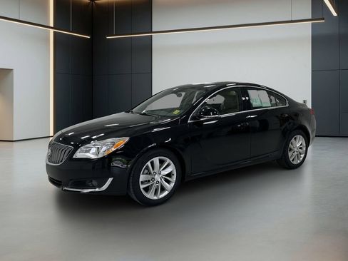 Used 2016 Buick Regal FWD image 1