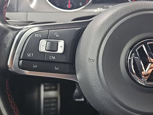 Used 2015 Volkswagen GTI S FWD image 19