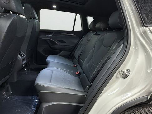 New 2026 Volkswagen Tiguan SE R-Line AWD/4WD image 26