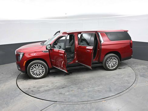 New 2026 GMC Yukon XL Denali w/ Sun & Power Step Package AWD/4WD image 36