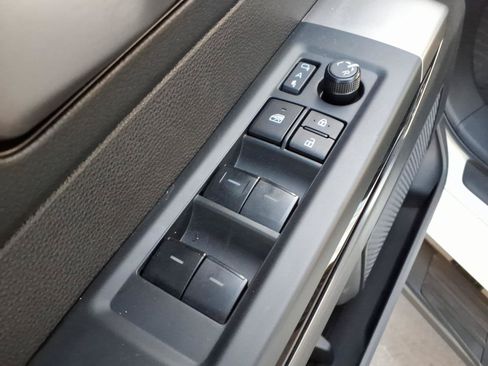 Certified 2025 Toyota Tundra Limited AWD/4WD image 14