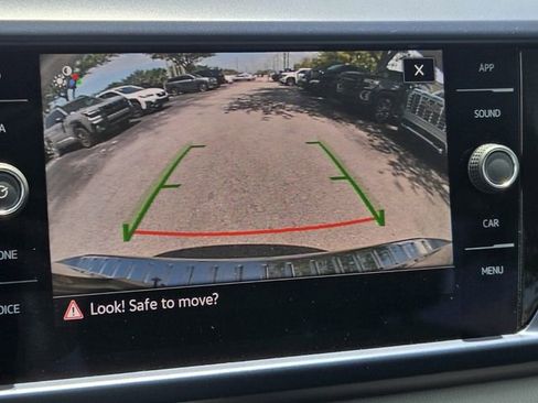 Certified 2023 Volkswagen Taos SE image 23