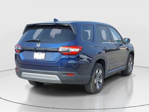 Used 2025 Honda Pilot EX-L image 5
