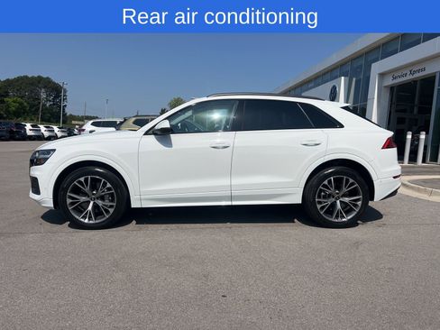 Used 2021 Audi Q8 Premium w/ Black Optic Package AWD/4WD image 10