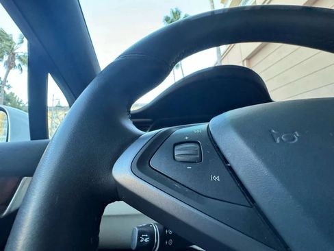 Used 2019 Tesla Model X Long Range AWD/4WD image 39