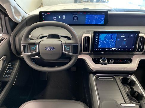 New 2026 Ford Expedition Active AWD/4WD image 16
