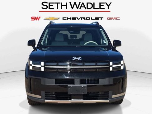 Used 2025 Hyundai Santa Fe Limited image 2