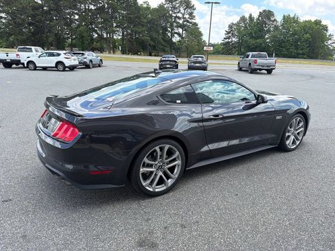 Used 2022 Ford Mustang GT Premium RWD image 8