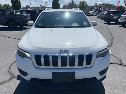 Used 2019 Jeep Cherokee Latitude Plus AWD/4WD image 4