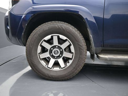 Used 2024 Toyota 4Runner TRD Off-Road Premium w/ Off Road Premium Plus Package AWD/4WD image 12