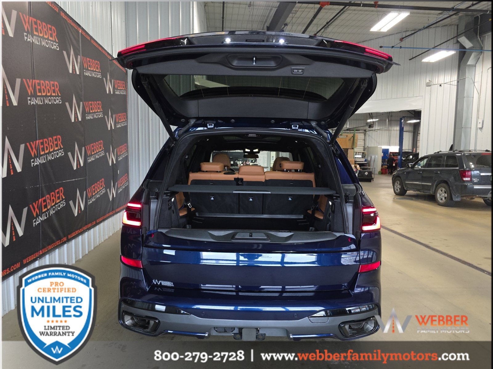 Used 2026 BMW X7 xDrive40i w/ M Sport Package AWD/4WD image 14