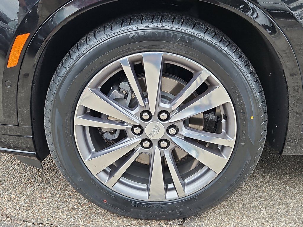 Used 2020 Cadillac XT6 Premium Luxury FWD image 9
