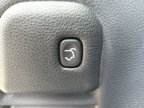 Used 2019 Jeep Grand Cherokee Limited image 35