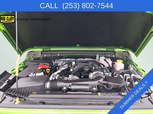 Used 2025 Jeep Gladiator Sport AWD/4WD image 28