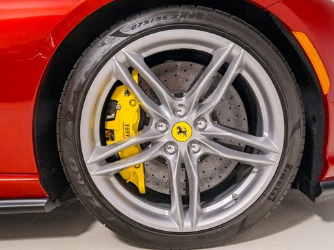 Used 2019 Ferrari 812 Superfast RWD image 14