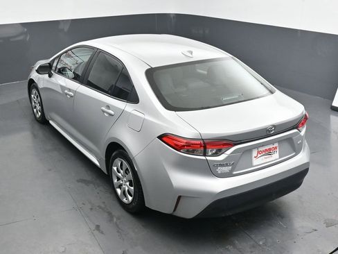 Used 2023 Toyota Corolla LE image 28