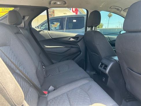 Used 2021 Chevrolet Equinox LT FWD image 18